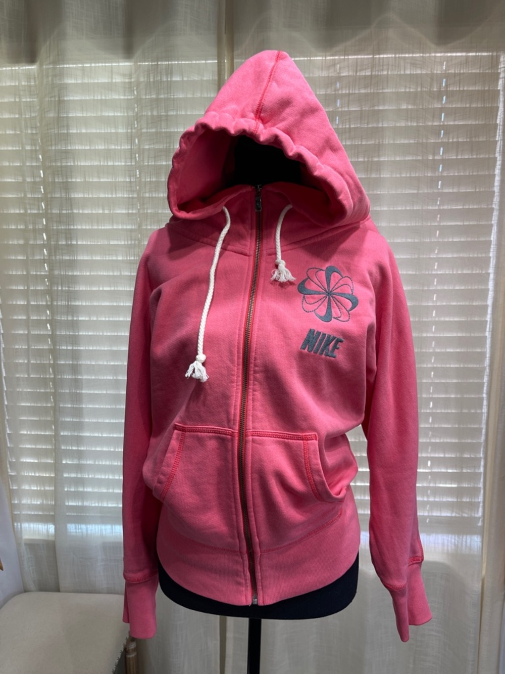 Nike Pink Full-Zip Hooded Sweatshirt(New-Never worn)